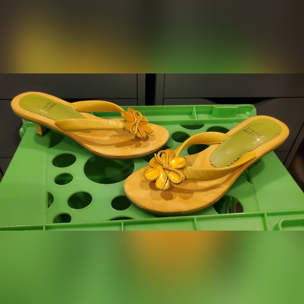 STUART WEITZMAN ☆ Nappa Flower ☆ Low Heel Sandals ☆ SPAIN ☆ Womens 6 ☆ EUC